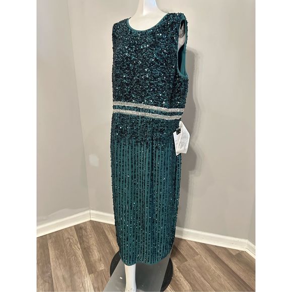 MAC DUGGAL SLEEVELESS HIGH NECK BEADED MIDI SHEATH DRESS - Picture 5 of 9